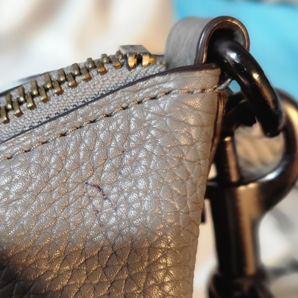 Coach Duffle Bag With Rivets - Picture 11 of 11